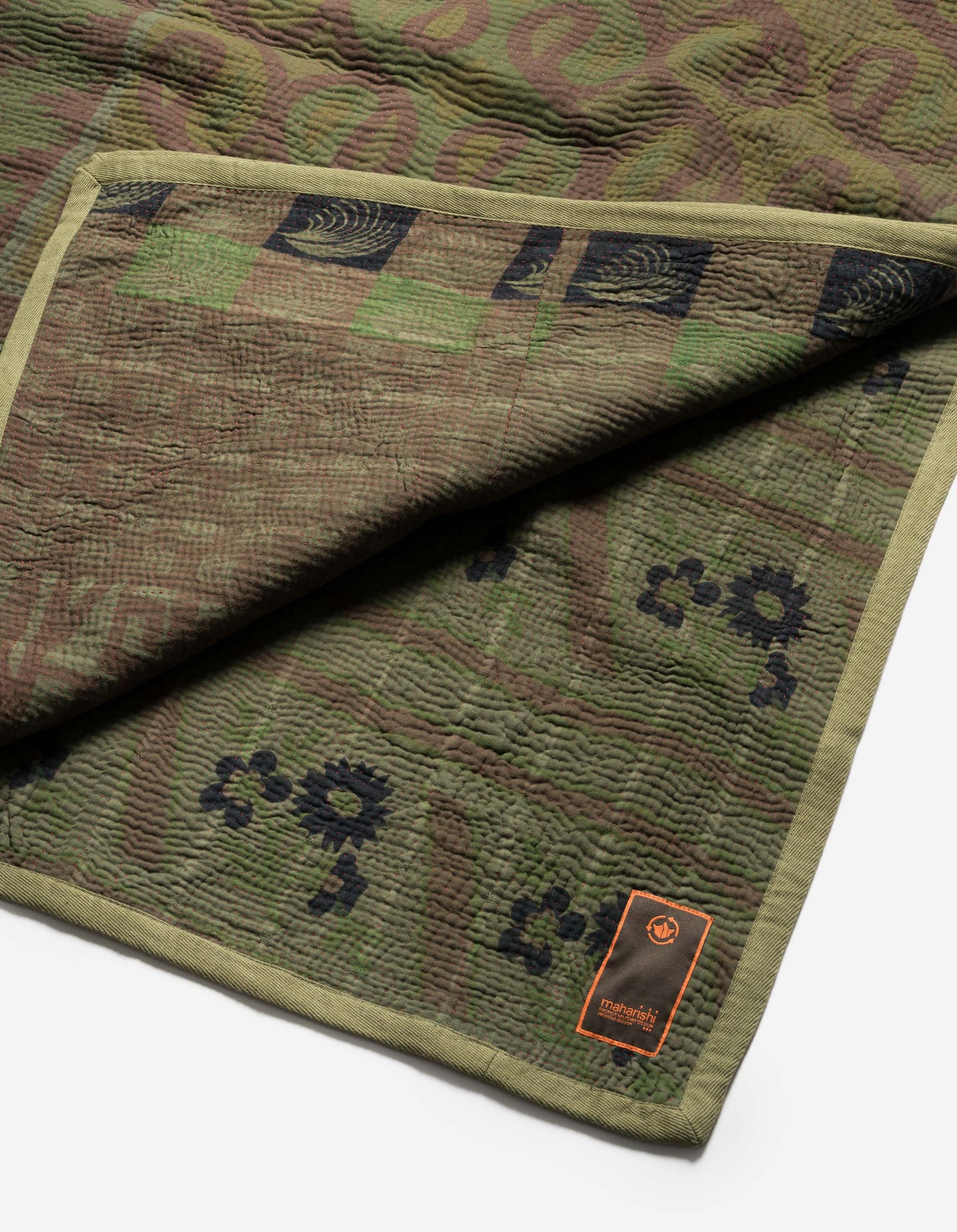 7196 Upcycled Blanket Olive B