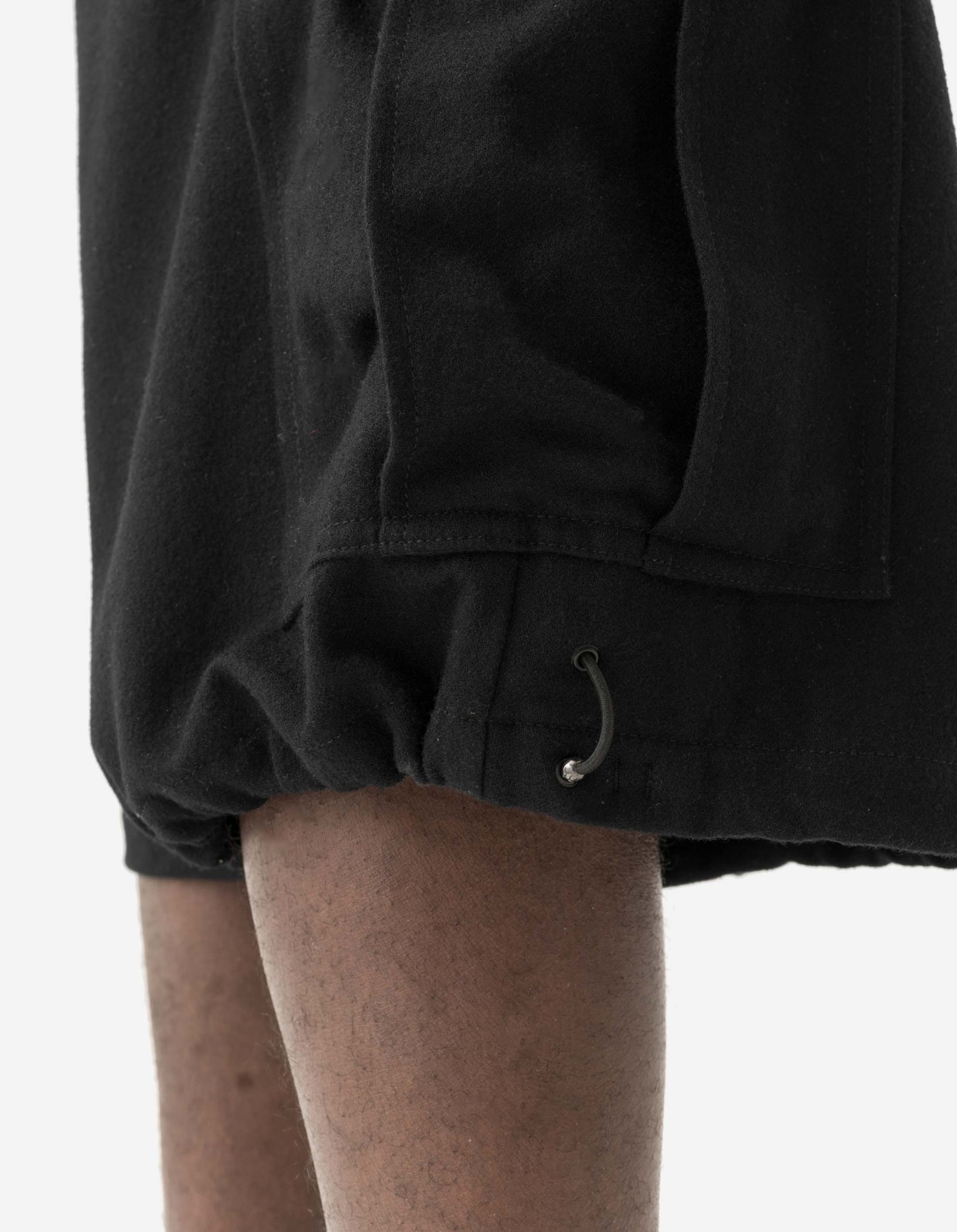 7118 Oversized Wool Cargo Snoshorts Black