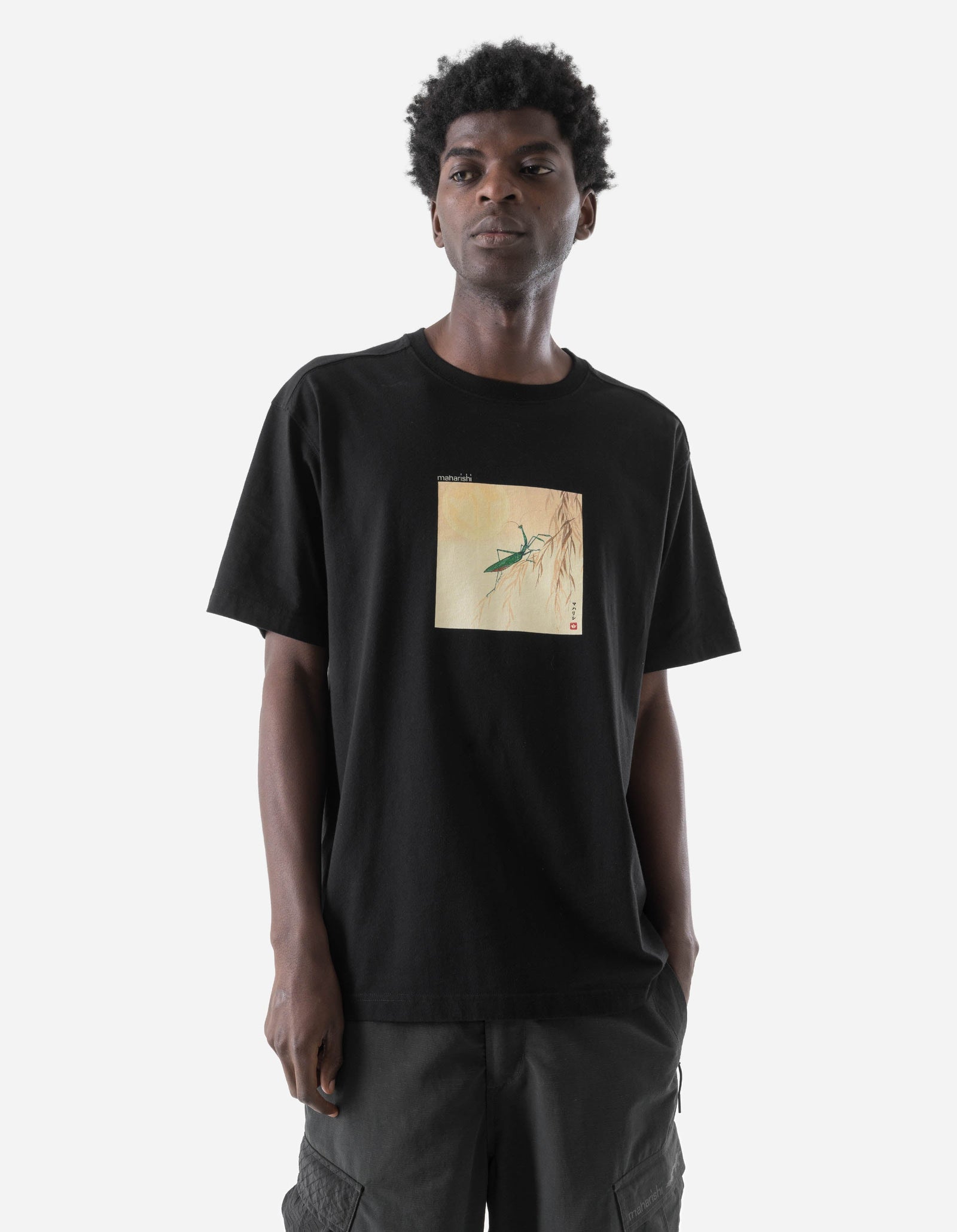 7554 Mantis and Temple Moon S/S T-Shirt Black