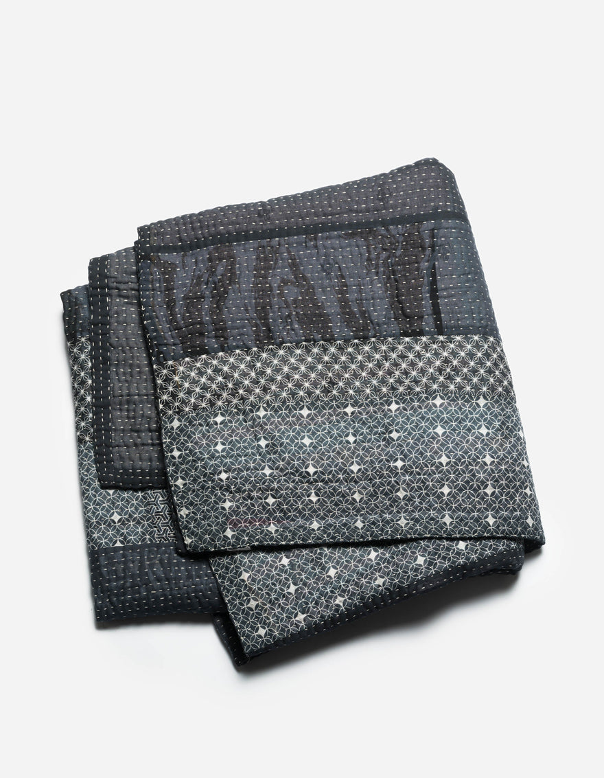7611 Maha Rice Stitch Blanket Navy/Ecru