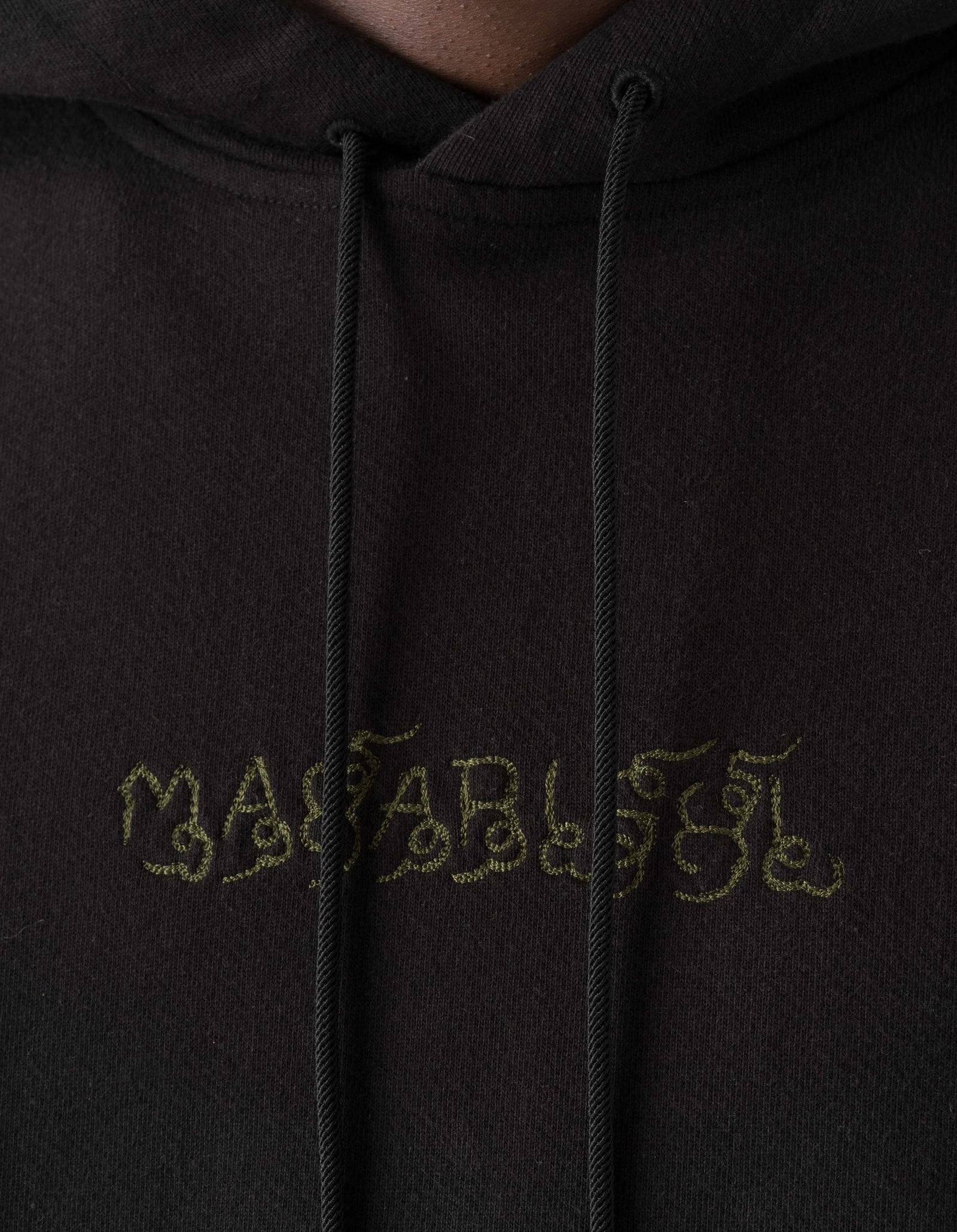 7681 Naga Hooded Sweat Black