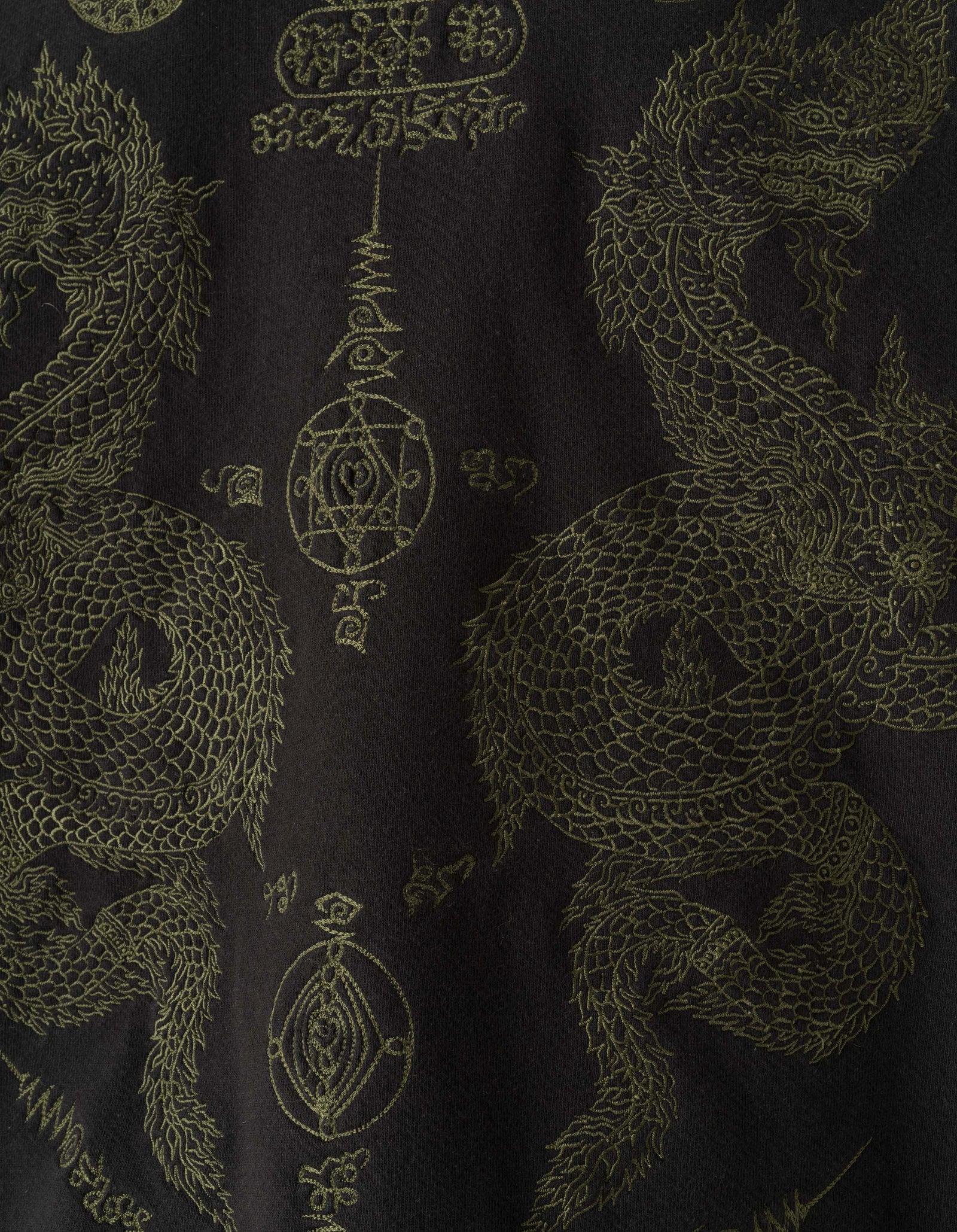 7681 Naga Hooded Sweat Black