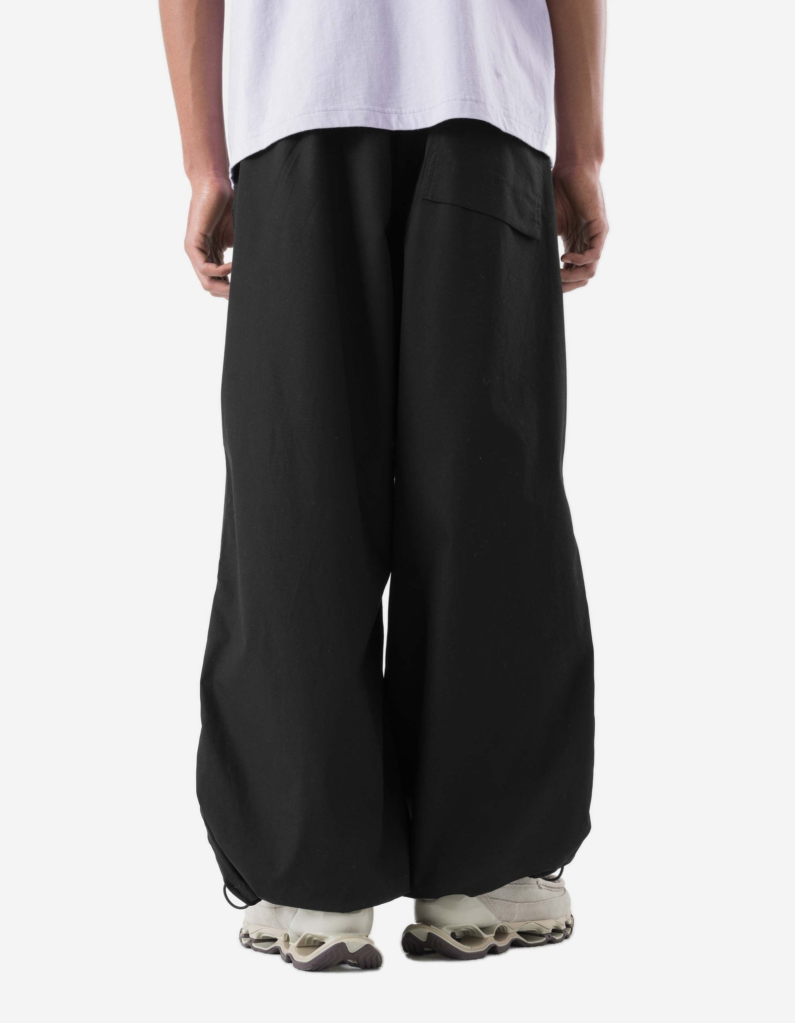 7699 Maha Overpants Black