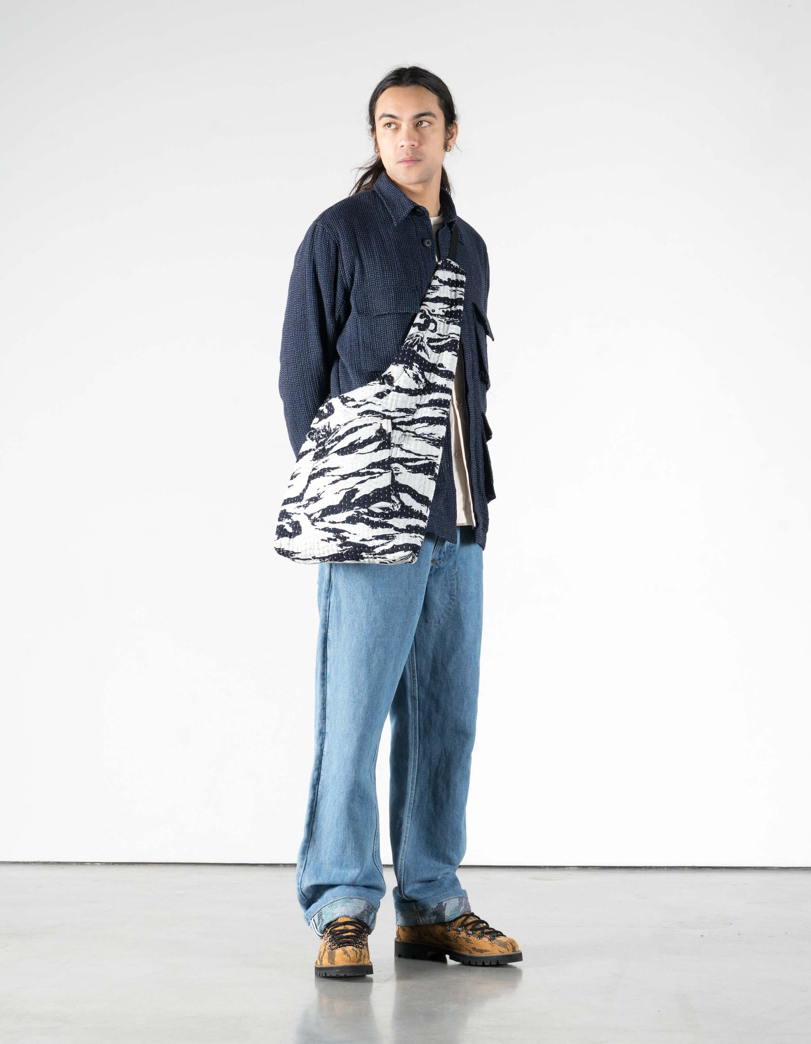 7335 Tigerstripe Monk Sling Bag Navy/Ecru